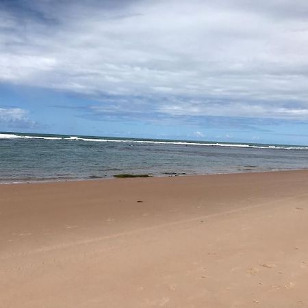 Flat Guarajuba Beira Da Praia Pe Na Areia ภายนอก รูปภาพ