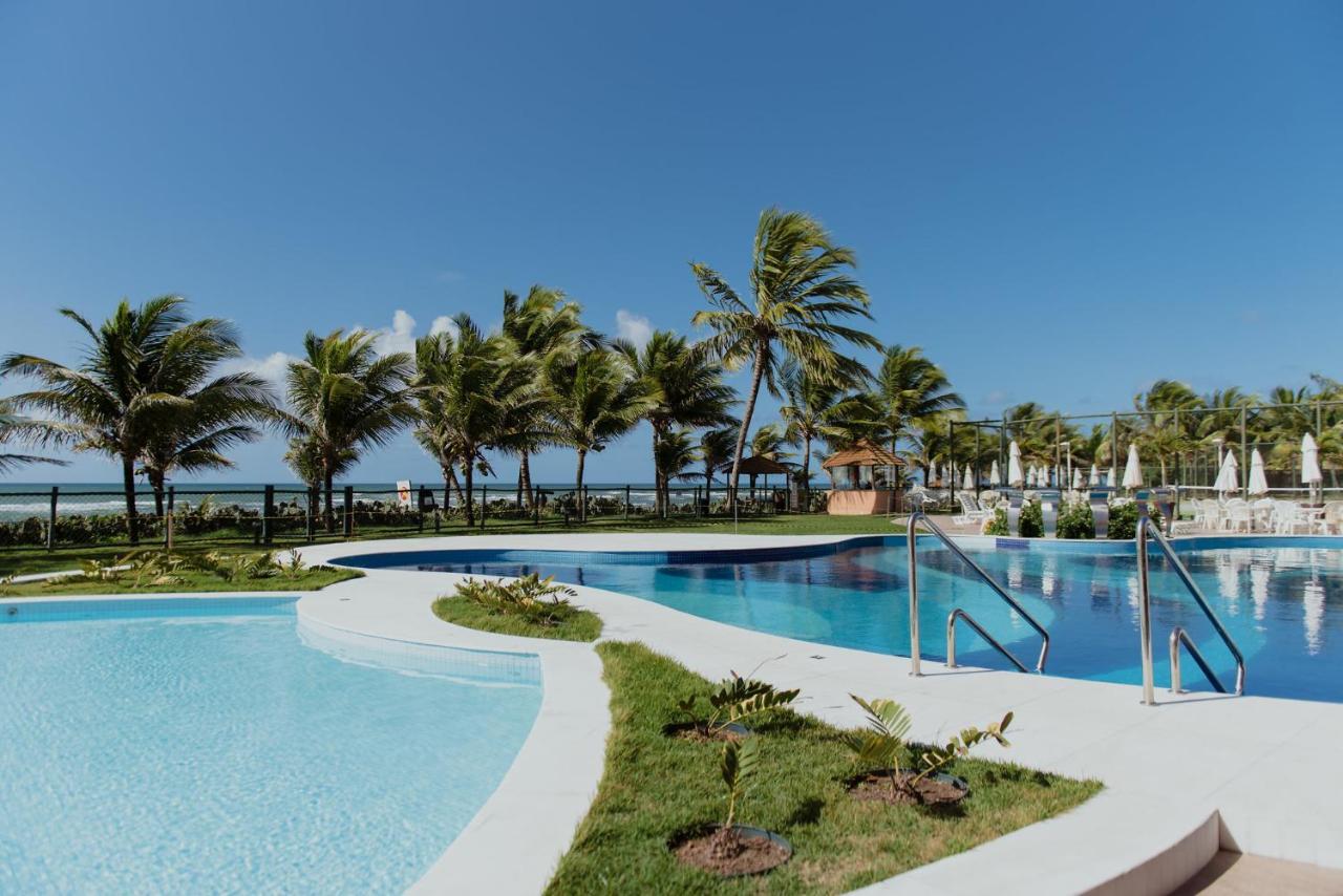Flat Guarajuba Beira Da Praia Pe Na Areia ภายนอก รูปภาพ